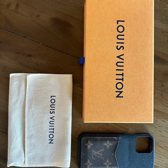 Real Louis Vuitton iPhone 12 Pro phone case. - Picture 4 of 4